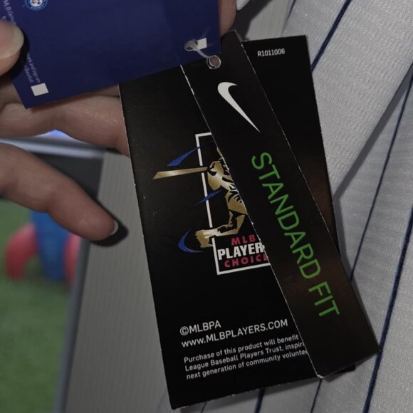 Men's New York Yankees Aaron Judge Nike White Home Limited Player Jersey - Picture 9 of 9